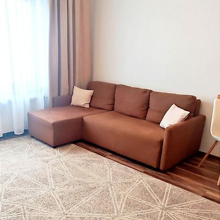 Charming apartment in villa Iasi Exteriör bild