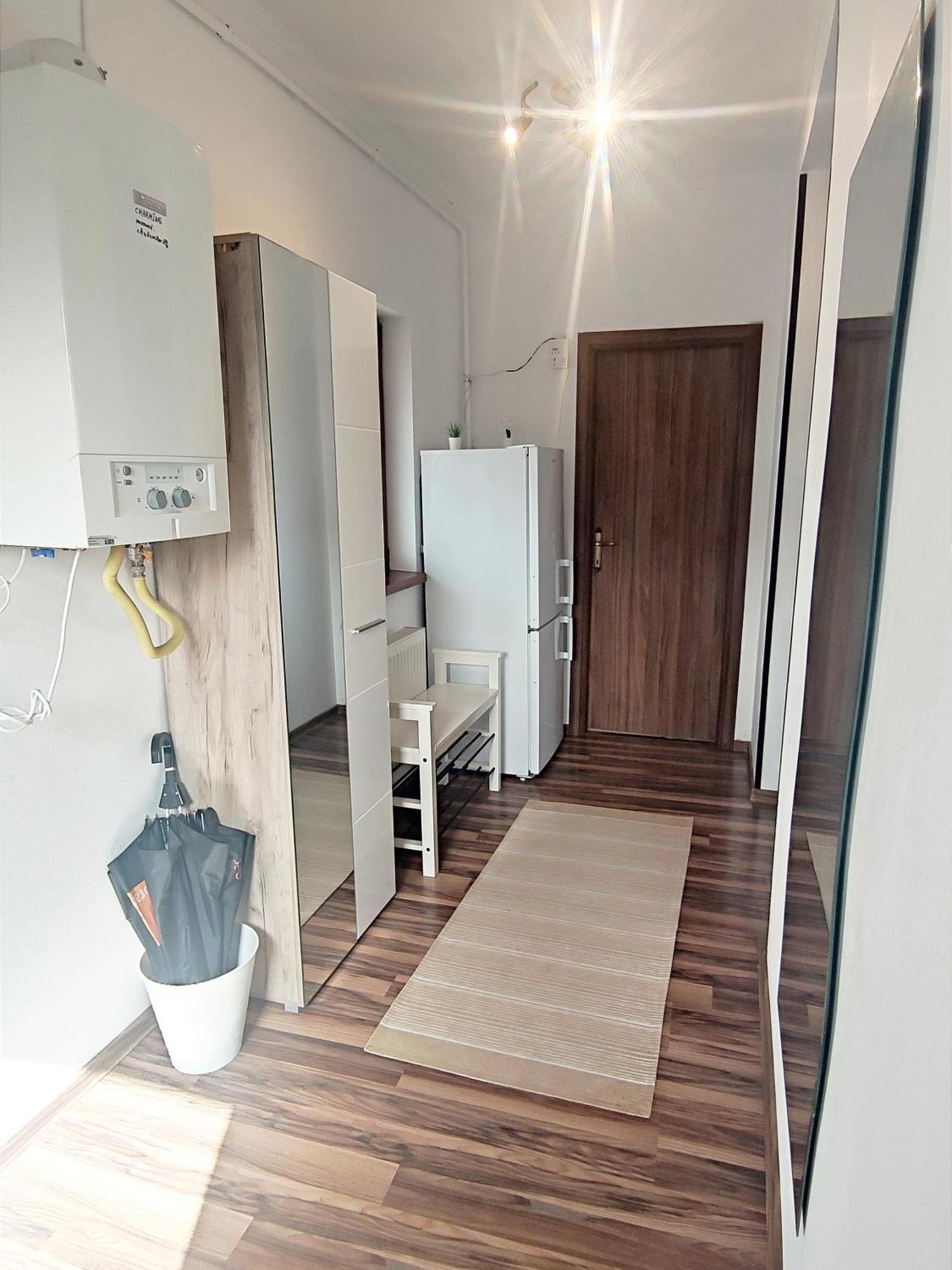 Charming apartment in villa Iasi Exteriör bild
