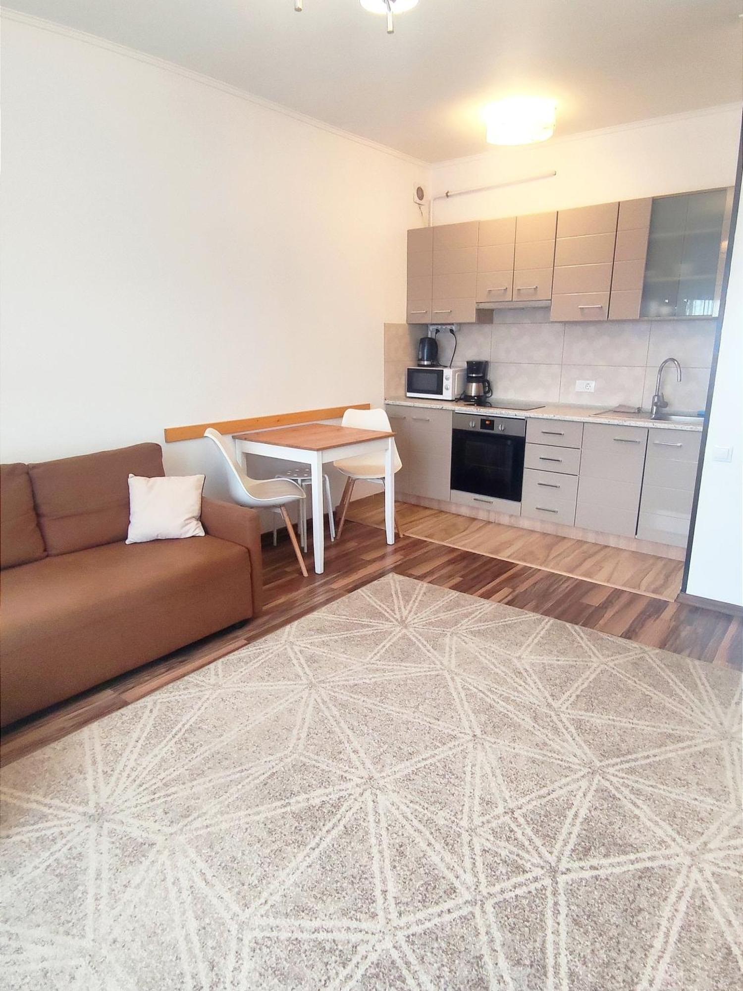 Charming apartment in villa Iasi Exteriör bild